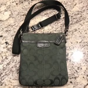 Like New Coach Forrest Green Crossbody